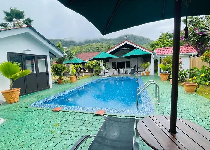 Caballero Chalet Au Cap (Mahe)